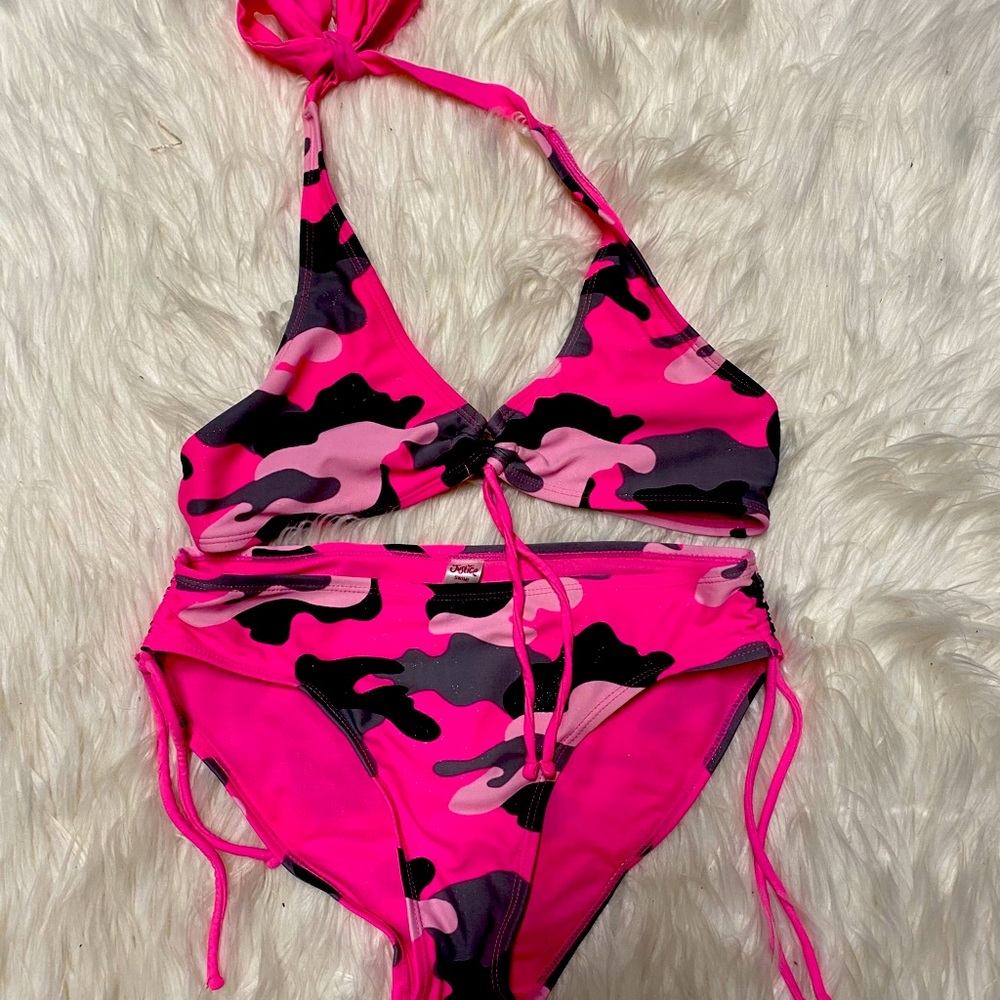 Xhilaration Camo Bikini 👙 Size 14